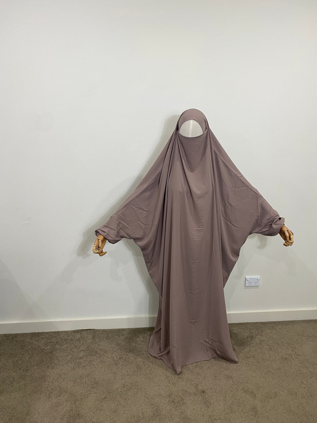 Standard French Jilbab - Wool peach