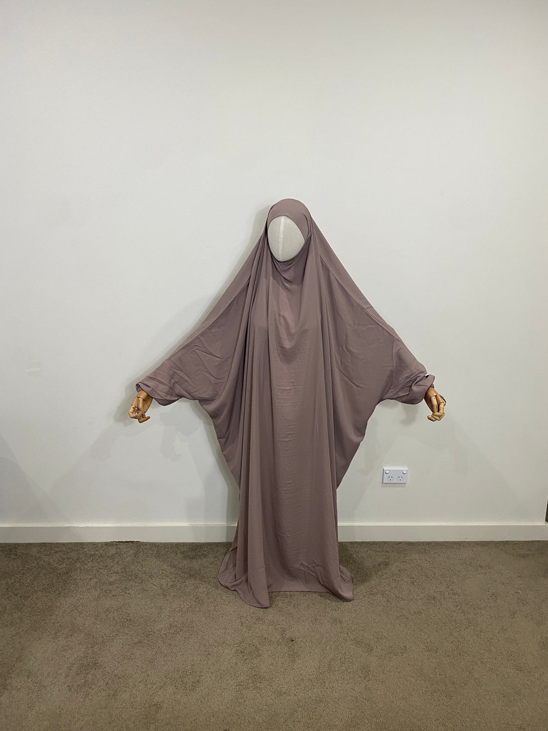 Standard French Jilbab - Wool peach